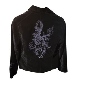 Eivissa Black Velvet Button Up Blazer with Stunning Embroidery! Size Large